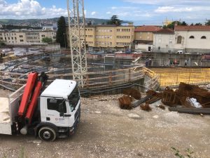 c8ff834b-667b-4c9a-ba82-fd53b33689e6